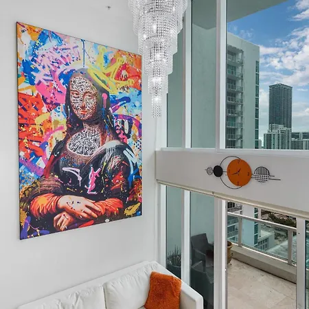Center Of Brickell, Garage Parking, Sleep 6, Nightlife Apartment